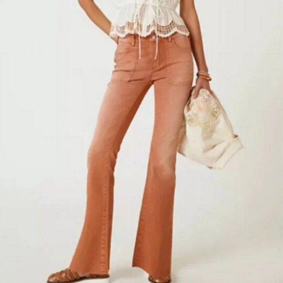 Anthropologie Pilcro 16W NWT The Low-Rise Icon Flare Jeans Bronze 16 W Low Rise